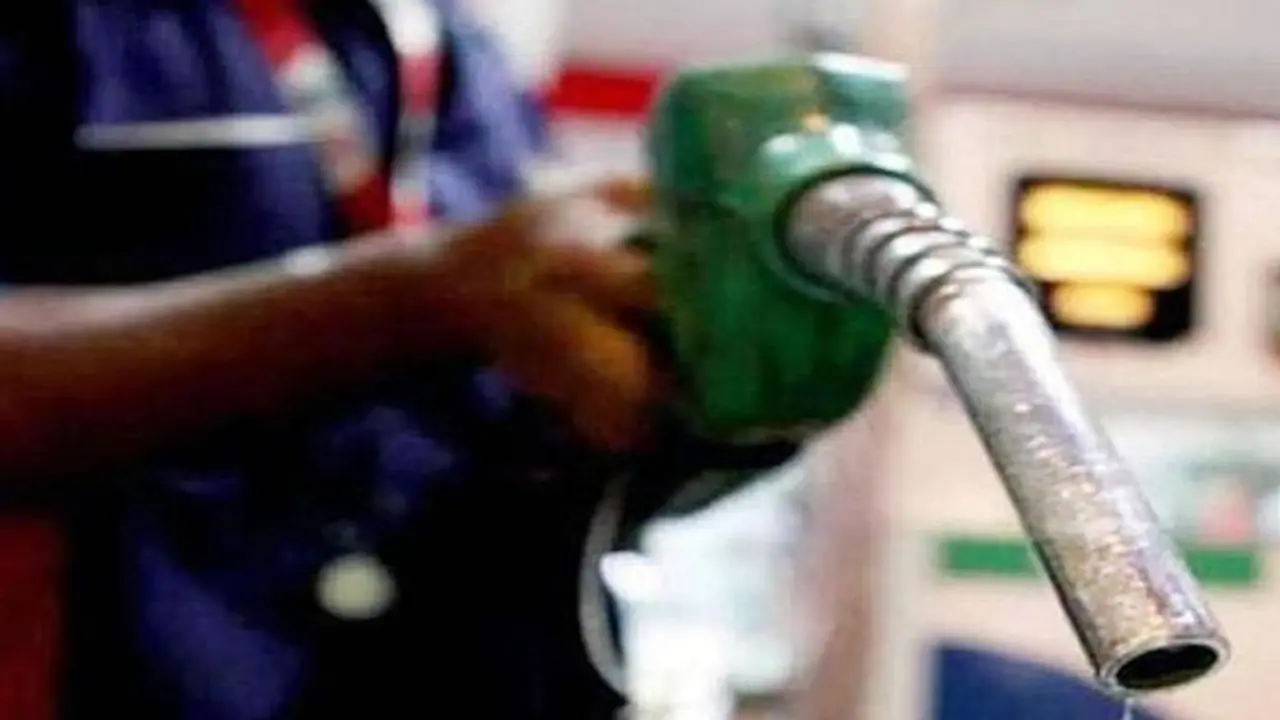 ಗ್ರಾಹಕರಿಗೆ ಬಿಗ್ ಶಾಕ್, ಡೀಸೆಲ್ ಬೆಲೆ ಲೀಟರ್‌ಗೆ 25 ರೂಪಾಯಿ ಹೆಚ್ಚಳ!