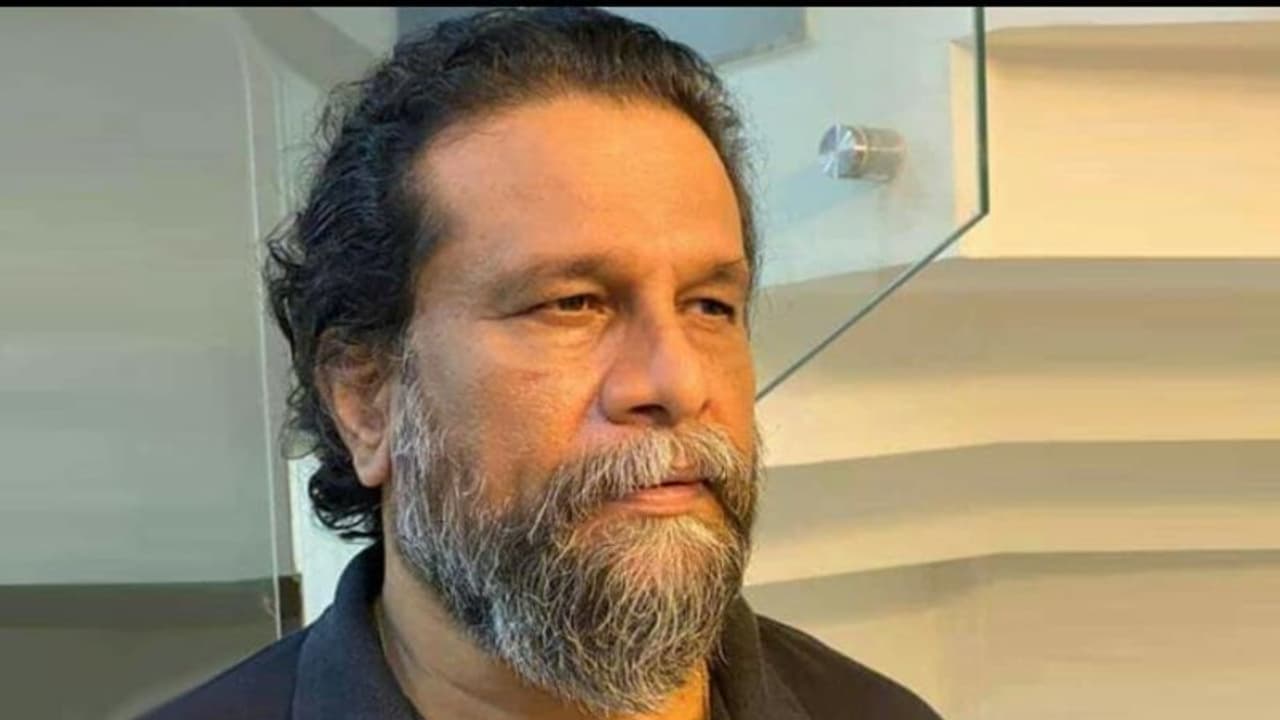 'അമ്മ' എക്സിക്യൂട്ടീവ് കമ്മറ്റി രാജി അംഗീകരിച്ചു; നന്ദിയെന്ന് ഹരീഷ് പേരടി 'അമ്മ' എക്സിക്യൂട്ടീവ് കമ്മറ്റി രാജി അംഗീകരിച്ചു; നന്ദിയെന്ന് ഹരീഷ് പേരടി