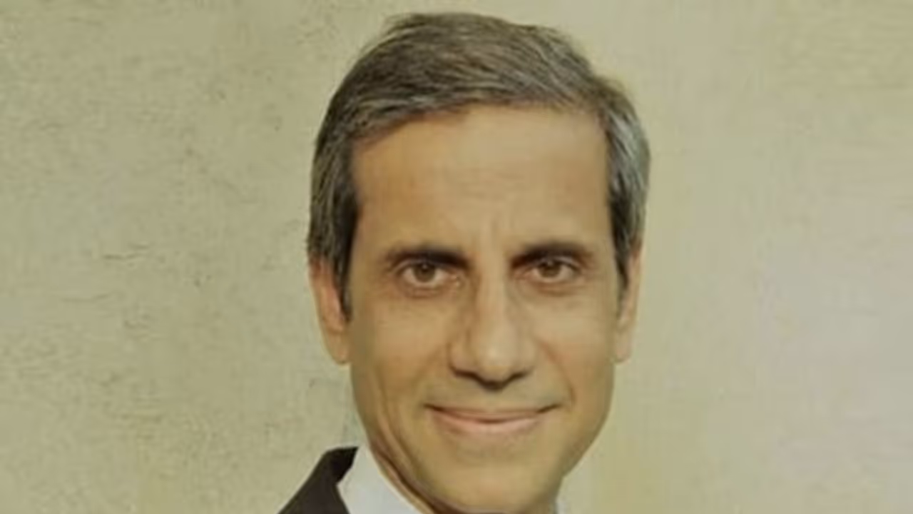 Delhi court stays search warrants against lawyer Mehmood Pracha representing Delhi riots accused Delhi court stays search warrants against lawyer Mehmood Pracha representing Delhi riots accused