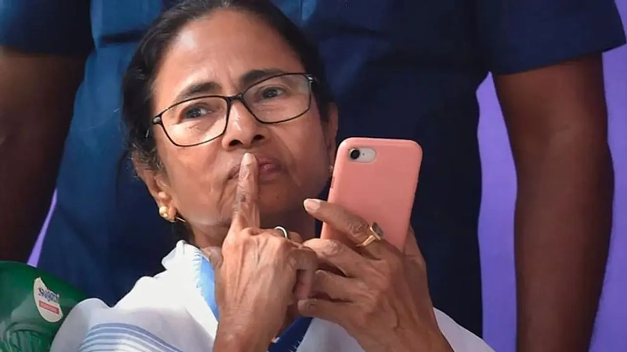 নন্দীগ্রাম দিবসে টুইট বার্তা মমতার, ওদিকে 'হামলা নয়' কমিশনে রিপোর্ট পাঠাল ২ পর্যবেক্ষক নন্দীগ্রাম দিবসে টুইট বার্তা মমতার, ওদিকে 'হামলা নয়' কমিশনে রিপোর্ট পাঠাল ২ পর্যবেক্ষক