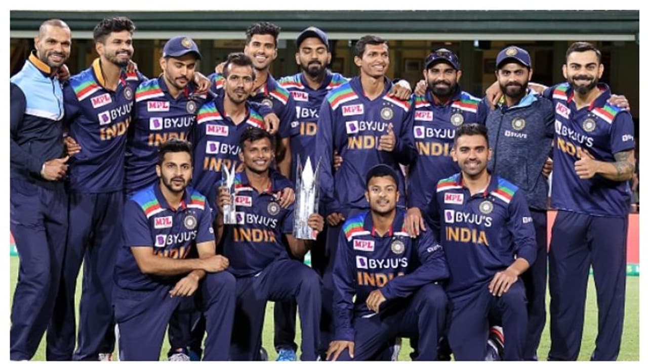 ఫిట్నెస్ టెస్టులో ఆ ఇద్దరు యంగ్ ప్లేయర్లు ఫెయిల్... నటరాజన్ కూడా అనుమానమే.. ఫిట్నెస్ టెస్టులో ఆ ఇద్దరు యంగ్ ప్లేయర్లు ఫెయిల్... నటరాజన్ కూడా అనుమానమే..