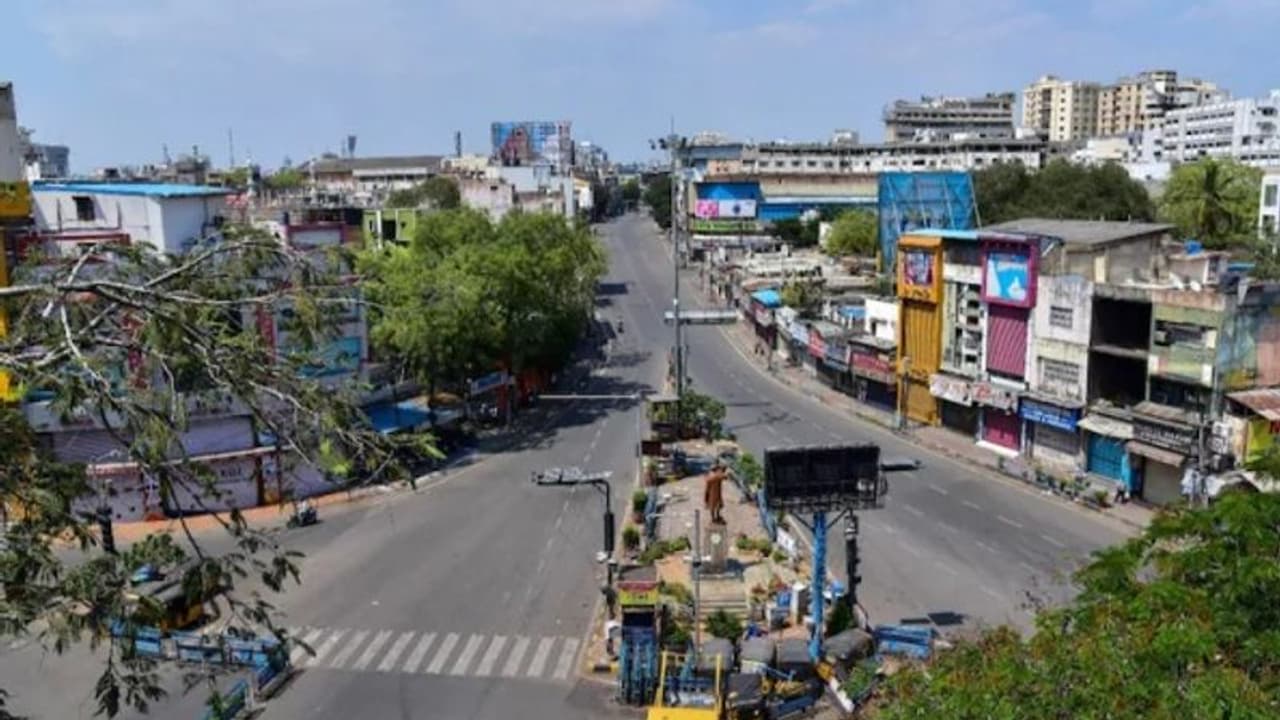 ಮಹಾರಾಷ್ಟ್ರ 50% ಲಾಕ್‌ಡೌನ್: 2ನೇ ದಿನವೂ 25000+ ಮಂದಿಗೆ ಸೋಂಕು!