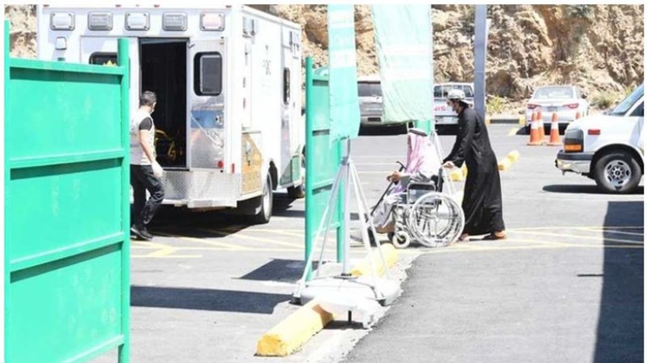 అక్కడ 71 వ్యాక్సినేషన్ సెంటర్లు మూసేశారు.. ఎందుకంటే..