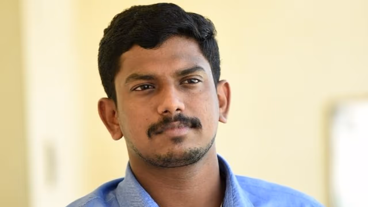 SFI: ഫാസിസം എഐഎസ്എഫിന്റെ പൂർവകാല ചരിത്രം, എസ്എഫ്ഐയുടേതല്ല ; ആരോപണം തള്ളി എസ്എഫ്ഐ SFI: ഫാസിസം എഐഎസ്എഫിന്റെ പൂർവകാല ചരിത്രം, എസ്എഫ്ഐയുടേതല്ല ; ആരോപണം തള്ളി എസ്എഫ്ഐ