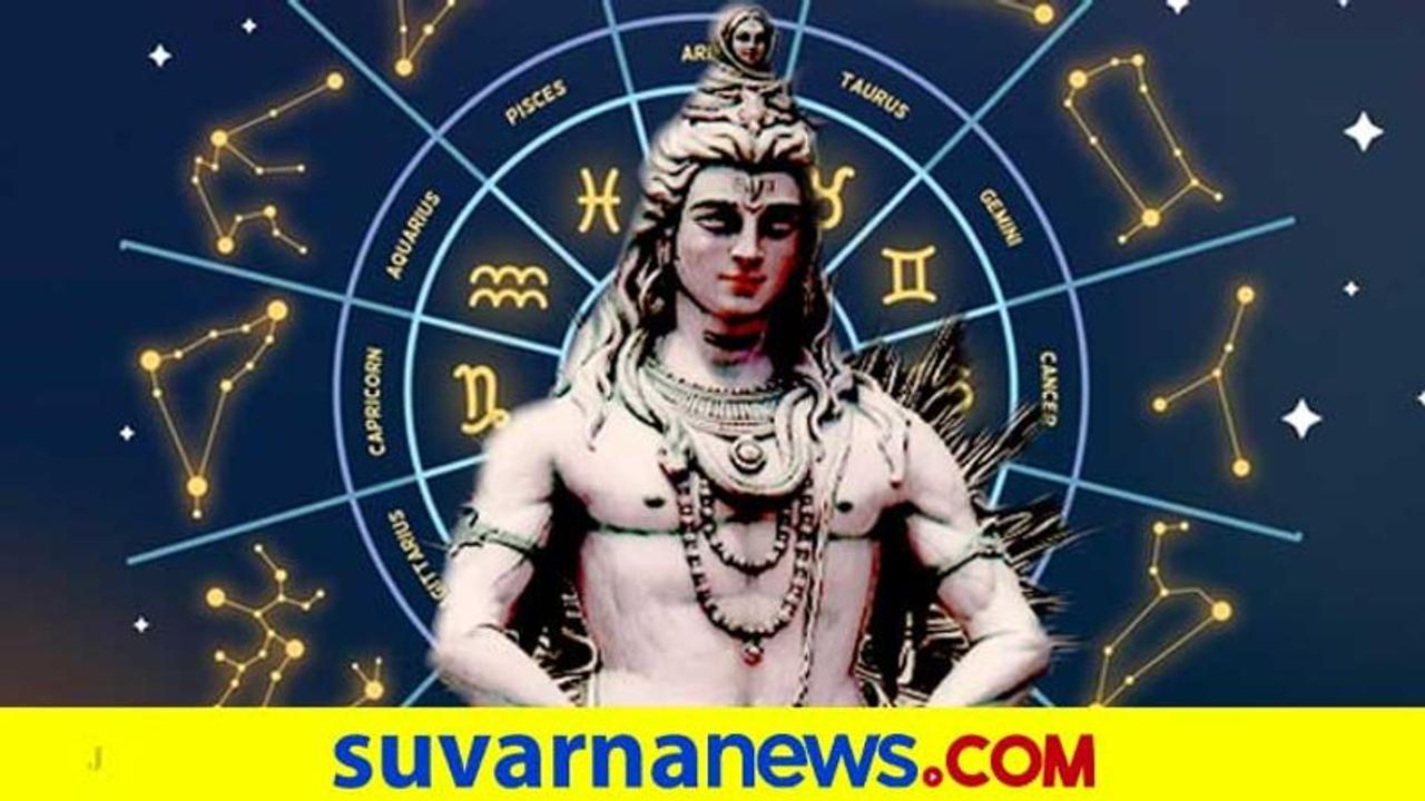 Maha Shivarathri: ಬೆಂಗಳೂರಿನಲ್ಲಿ ಶಿವರಾತ್ರಿ ಸಂಭ್ರಮ, ಹೂವು ಹಣ್ಣು ಖರೀದಿಗೆ ಮುಗಿಬಿದ್ದ ಜನ Maha Shivarathri: ಬೆಂಗಳೂರಿನಲ್ಲಿ ಶಿವರಾತ್ರಿ ಸಂಭ್ರಮ, ಹೂವು ಹಣ್ಣು ಖರೀದಿಗೆ ಮುಗಿಬಿದ್ದ ಜನ