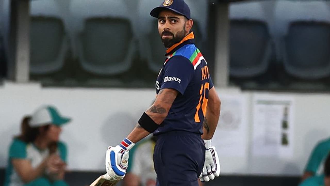 ಮೃಗಾಲಯ ಆರಂಭಿಸಲು ಕೊಹ್ಲಿ ಬಳಿ ಹಲವು ಡಕ್ ಇದೆ: ಟ್ರೋಲ್ ಆದ ನಾಯಕ! ಮೃಗಾಲಯ ಆರಂಭಿಸಲು ಕೊಹ್ಲಿ ಬಳಿ ಹಲವು ಡಕ್ ಇದೆ: ಟ್ರೋಲ್ ಆದ ನಾಯಕ!