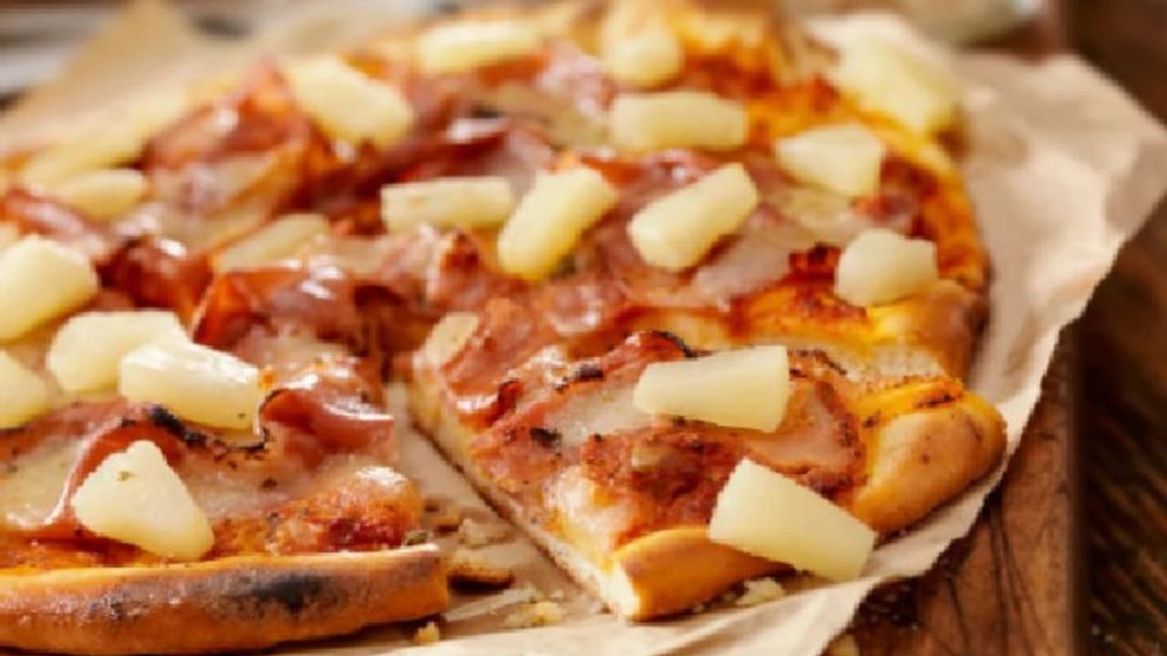 പൈനാപ്പിളും പിസയും വരെ ചേരും, പക്ഷേ ഇത് നടക്കില്ല; മുംബൈ പൊലീസിന്റെ രസകരമായ പോസ്റ്റ്...