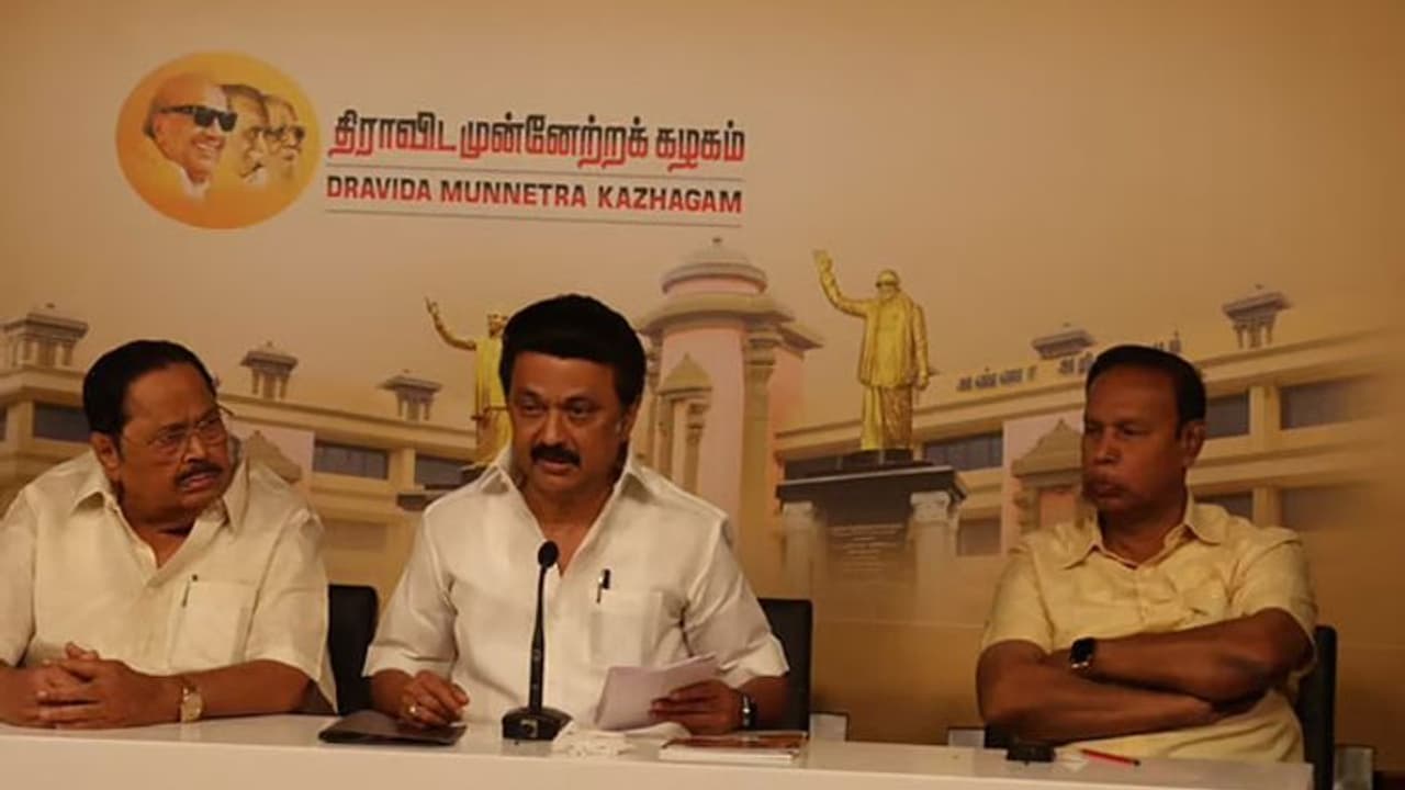 பாஜக அதிமுக கூட்டணி படுதோல்வி அடைந்து திமுக தலைமையில் ஆட்சி.. மத்திய அரசை அலறவிடும் மார்க்சிஸ்ட் கம்யூனிஸ்ட் .