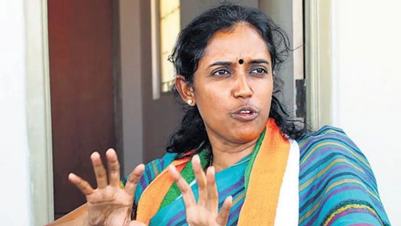 Jothimani: தமிழக மண்ணில் ஒருபோதும் தமிழர் விரோத பாஜக வேறூன்றக்கூடாது.. கொதிக்கும் ஜோதிமணி..! Jothimani: தமிழக மண்ணில் ஒருபோதும் தமிழர் விரோத பாஜக வேறூன்றக்கூடாது.. கொதிக்கும் ஜோதிமணி..!