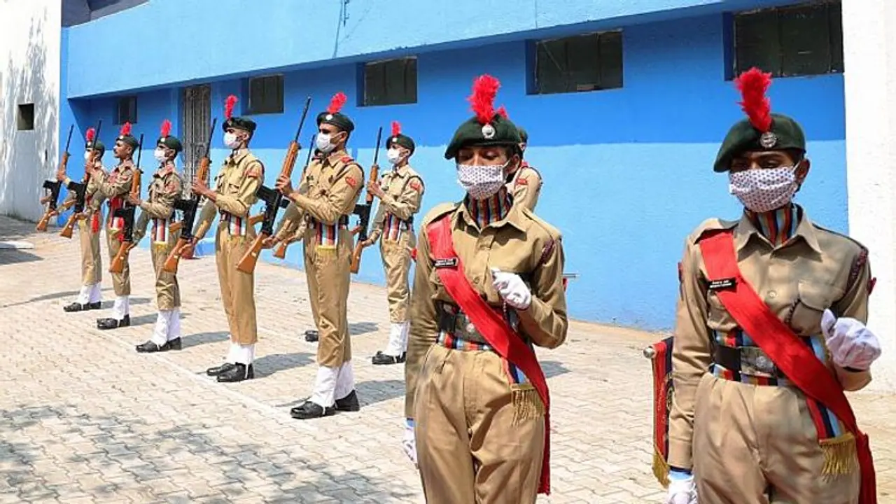 Defence Ministry sets up 15 member expert committee to review NCC; MS Dhoni, Anand Mahindra in panel