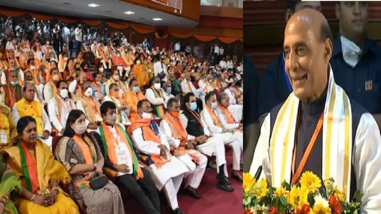 रक्षामंत्री राजनाथ सिंह ने कहा MSP बंद करने का कोई सवाल ही नहीं, हम संशोधन करने को भी तैयार रक्षामंत्री राजनाथ सिंह ने कहा MSP बंद करने का कोई सवाल ही नहीं, हम संशोधन करने को भी तैयार