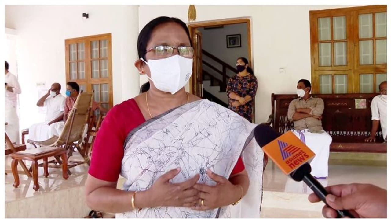 മുഖ്യമന്ത്രി വീട്ടിൽ ക്വാറന്റീനിൽ; ഡിസ്ചാർജിൽ പ്രോട്ടോക്കോൾ ലംഘനമില്ലെന്നും കെകെ ശൈലജ മുഖ്യമന്ത്രി വീട്ടിൽ ക്വാറന്റീനിൽ; ഡിസ്ചാർജിൽ പ്രോട്ടോക്കോൾ ലംഘനമില്ലെന്നും കെകെ ശൈലജ