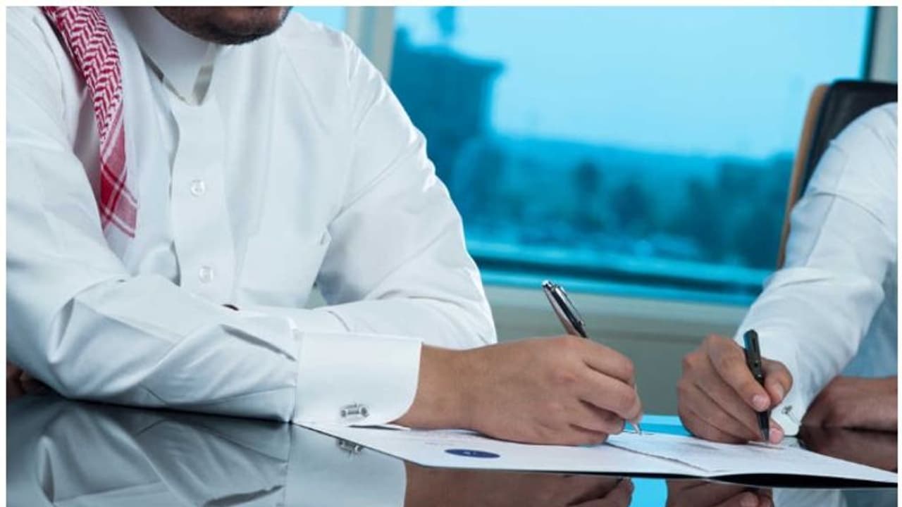 യുഎഇയിലെ പുതിയ തൊഴില്‍ നിയമ ഭേദഗതി പ്രവാസികളെ എങ്ങനെ ബാധിക്കും?