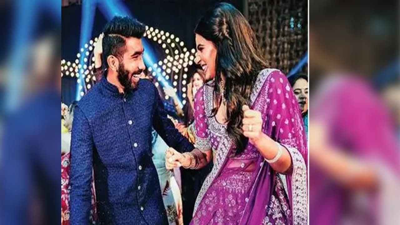 సంజనతో కలిసి స్టెప్పులేసిన జస్ప్రిత్ బుమ్రా... సంగీత్ వీడియో వైరల్... సంజనతో కలిసి స్టెప్పులేసిన జస్ప్రిత్ బుమ్రా... సంగీత్ వీడియో వైరల్...