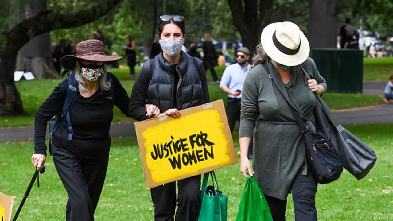 కోవిడ్ ఎఫెక్ట్ : ప్రపంచవ్యాప్తంగా పెరిగిన లైంగిక హింస.. యూఎన్ కోవిడ్ ఎఫెక్ట్ : ప్రపంచవ్యాప్తంగా పెరిగిన లైంగిక హింస.. యూఎన్