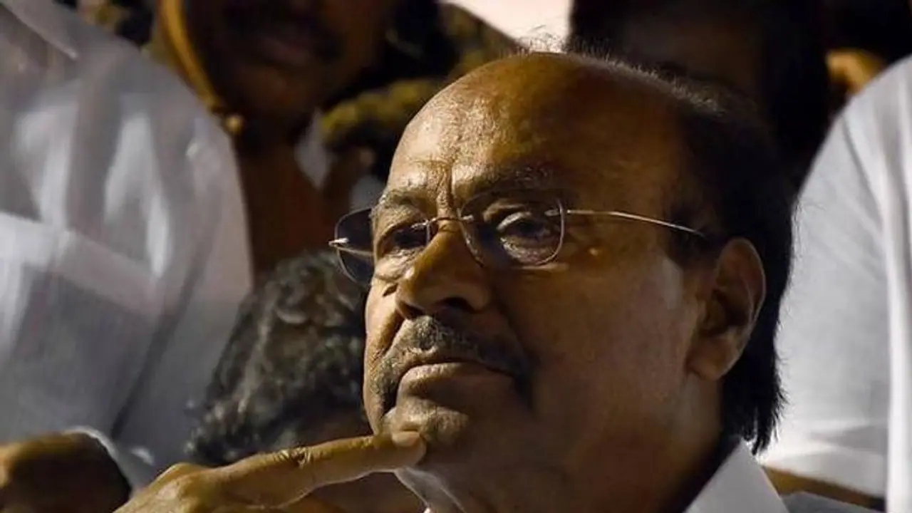 50 லட்சம் கொடுத்தால் நீட்டுல சீட்டு.. இந்த தேர்வு முற்றிலும் அய்யோக்கியத்தனம்.. அலறும் அய்யா ராமதாஸ்.