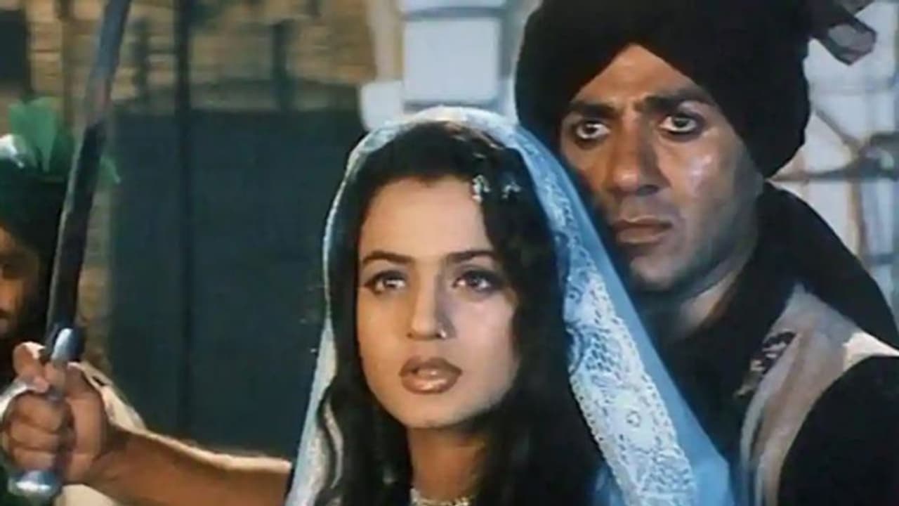 क्या 20 साल बाद फिर बुलंद आवाज में दहाड़ेंगे Sunny Deol, बनने जा रहा Gadar Ek PremK atha का सीक्वेल क्या 20 साल बाद फिर बुलंद आवाज में दहाड़ेंगे Sunny Deol, बनने जा रहा Gadar Ek PremK atha का सीक्वेल