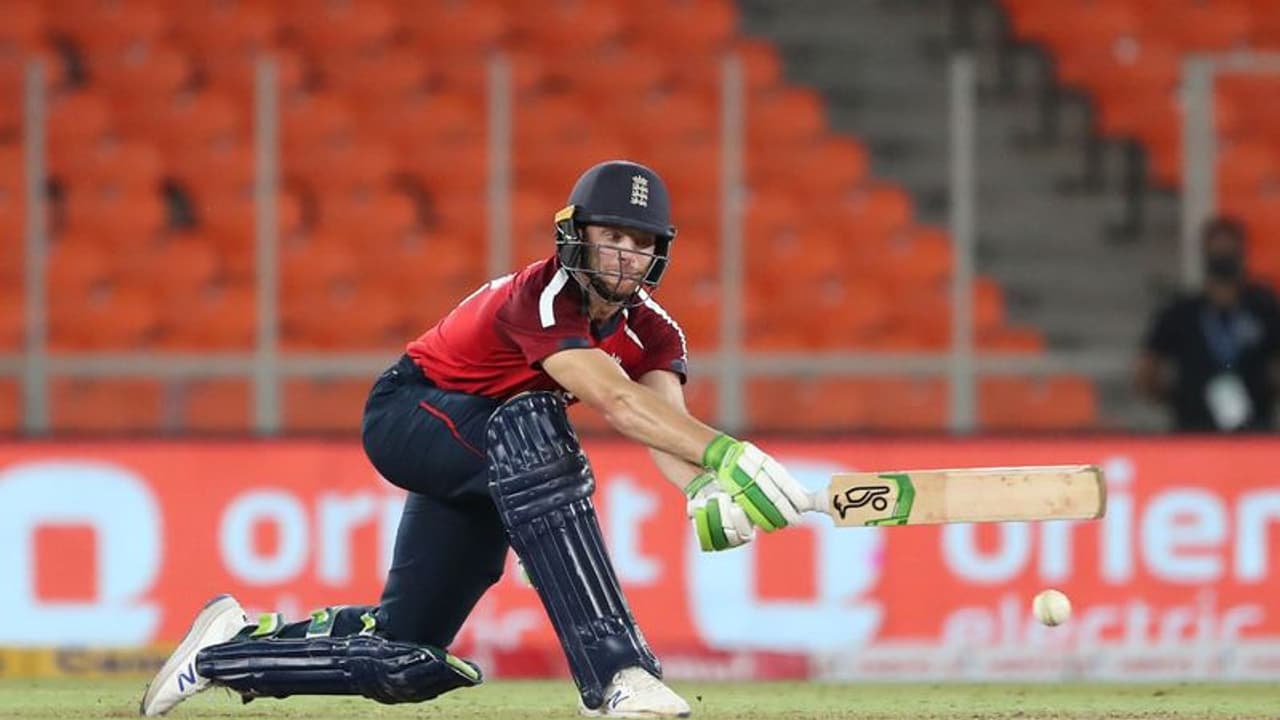 உலகின் சிறந்த டி20 பேட்ஸ்மேன் அவருதான்..! இங்கிலாந்து வீரருக்கு கம்பீர் புகழாரம் உலகின் சிறந்த டி20 பேட்ஸ்மேன் அவருதான்..! இங்கிலாந்து வீரருக்கு கம்பீர் புகழாரம்