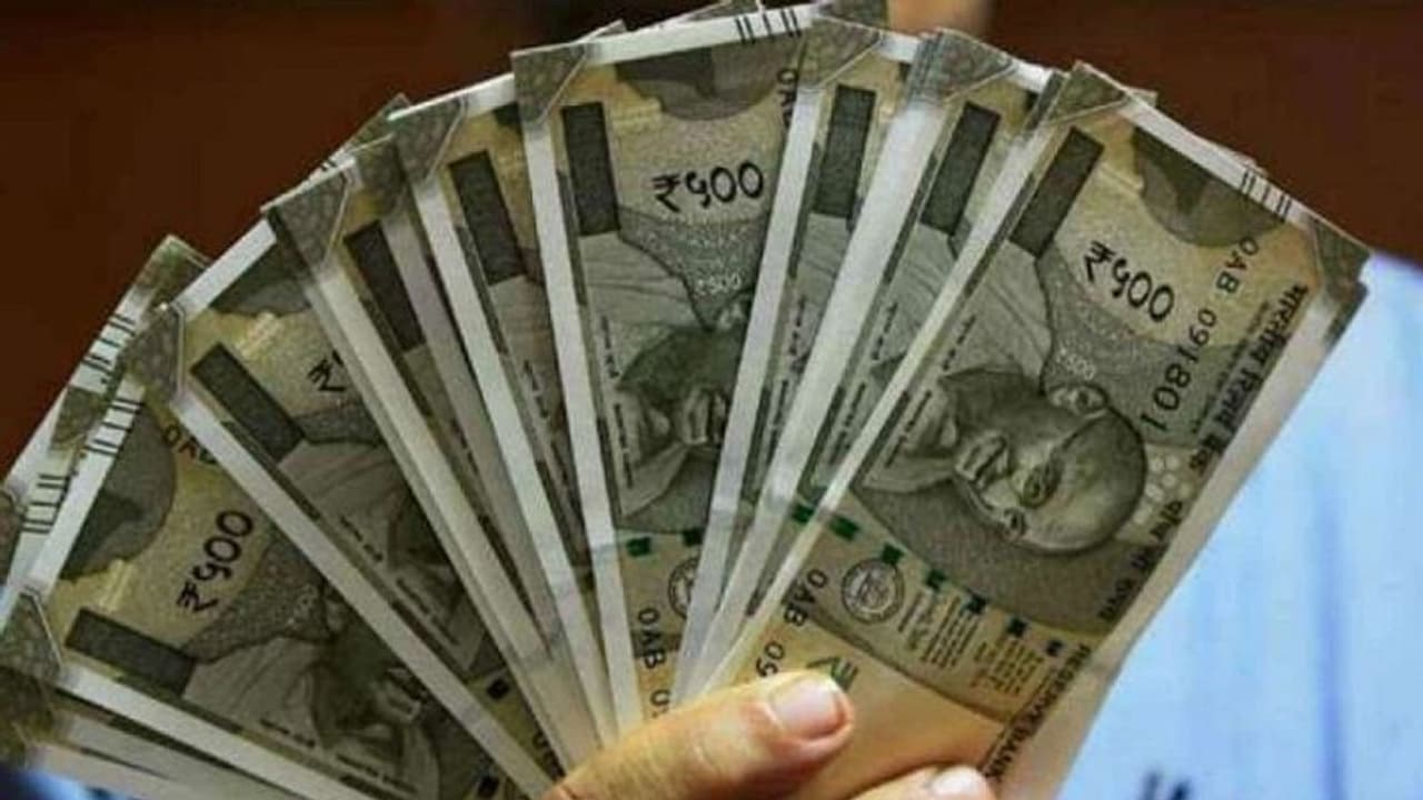 അവസാന മണിക്കൂറുകൾ, ഒന്ന് പിഴച്ചാൽ വമ്പൻ പിഴ! ആദായ നികുതി റിട്ടേൺ ഫയൽ ചെയ്യാം; സമയ പരിധി നീട്ടിയേക്കില്ല