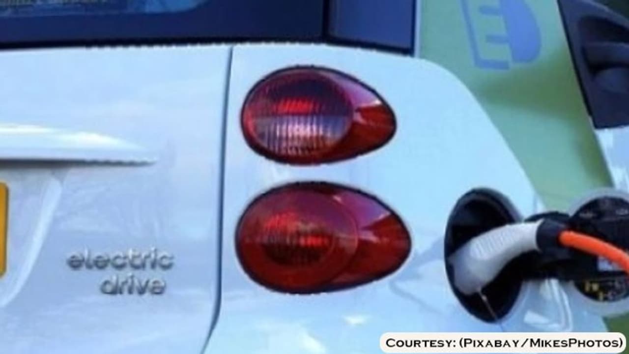 IISc develops solar photovoltaic powered electric vehicle charging station IISc develops solar photovoltaic powered electric vehicle charging station