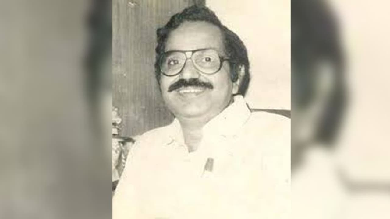 എംഎല്എയായി വെറും 10 ദിവസം; ആ അപൂര്വത അന്നുമിന്നും റെക്കോര്ഡ് എംഎല്എയായി വെറും 10 ദിവസം; ആ അപൂര്വത അന്നുമിന്നും റെക്കോര്ഡ്