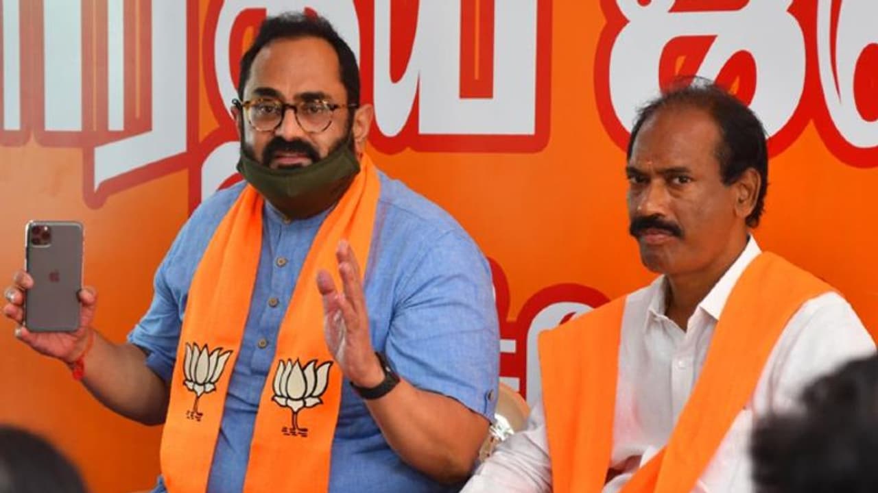 மக்கள் கருத்துதான் பாஜகவின் வாக்குறுதி; புதுச்சேரி தேர்தல் அறிக்கையில் பாஜக புரட்சி! ராஜீவ் சந்திரசேகர் அதிரடி மக்கள் கருத்துதான் பாஜகவின் வாக்குறுதி; புதுச்சேரி தேர்தல் அறிக்கையில் பாஜக புரட்சி! ராஜீவ் சந்திரசேகர் அதிரடி