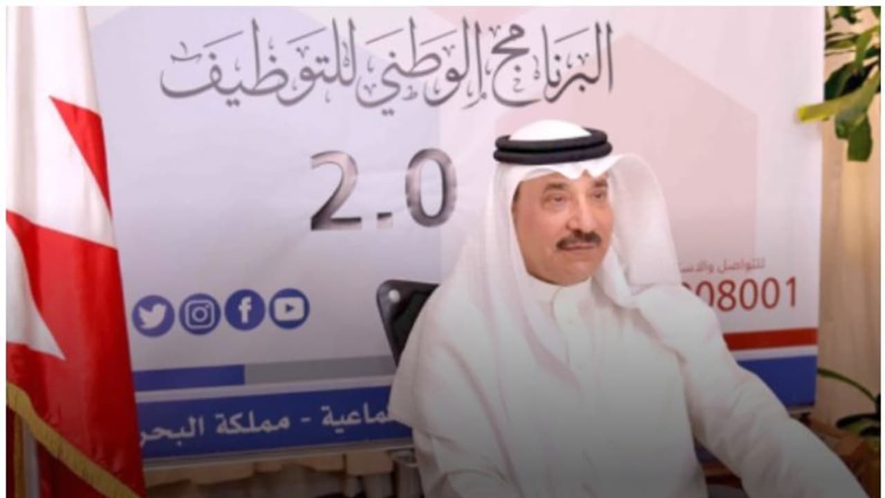 ഈ വര്ഷം 5000 സ്വദേശികള്ക്ക് സ്വകാര്യ മേഖലയില് ജോലി ലഭിച്ചതായി തൊഴില് മന്ത്രി ഈ വര്ഷം 5000 സ്വദേശികള്ക്ക് സ്വകാര്യ മേഖലയില് ജോലി ലഭിച്ചതായി തൊഴില് മന്ത്രി