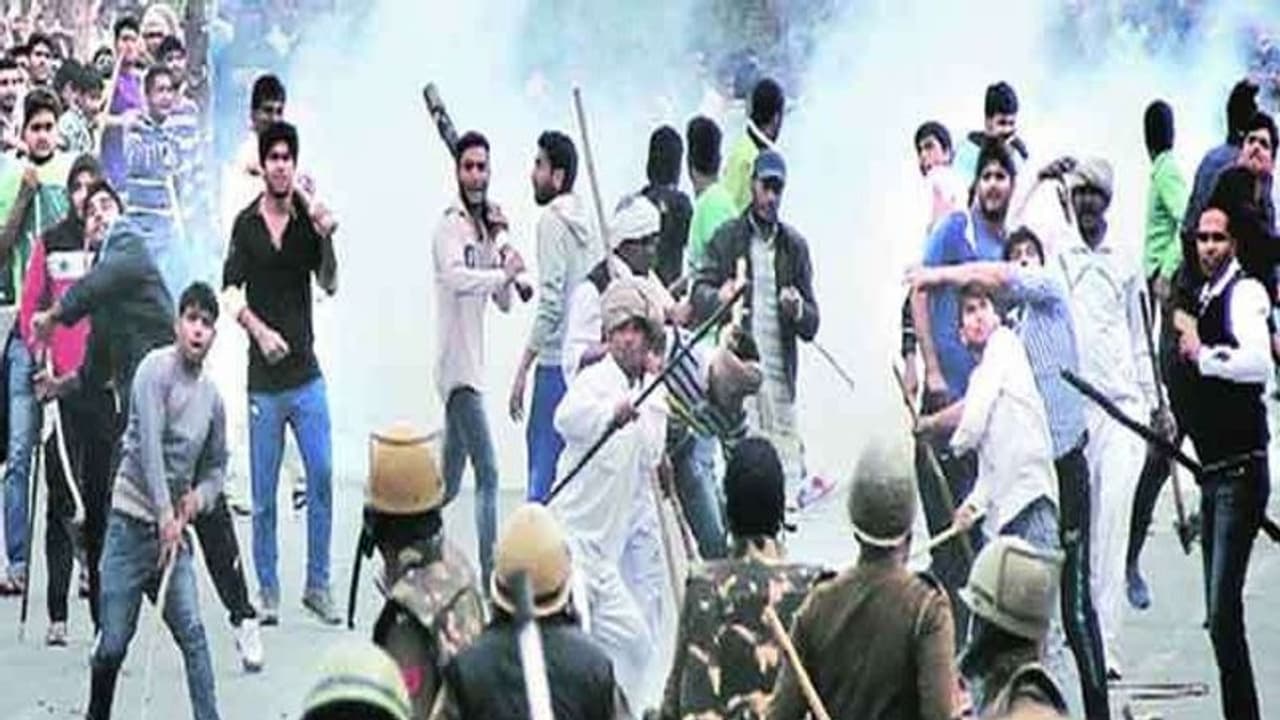 प्रदर्शनकारियों से की जाएगी नुकसान की भरपाई, यूपी के बाद अब हरियाणा में बना कानून