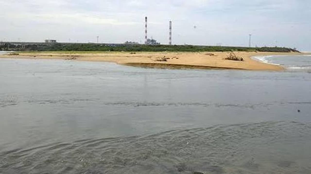 இந்திய கடற்கரைக்கு பேராபத்து.. மத்திய அரசை எச்சரிக்கும் சுற்றுச் சூழல் ஆர்வலர்கள்..