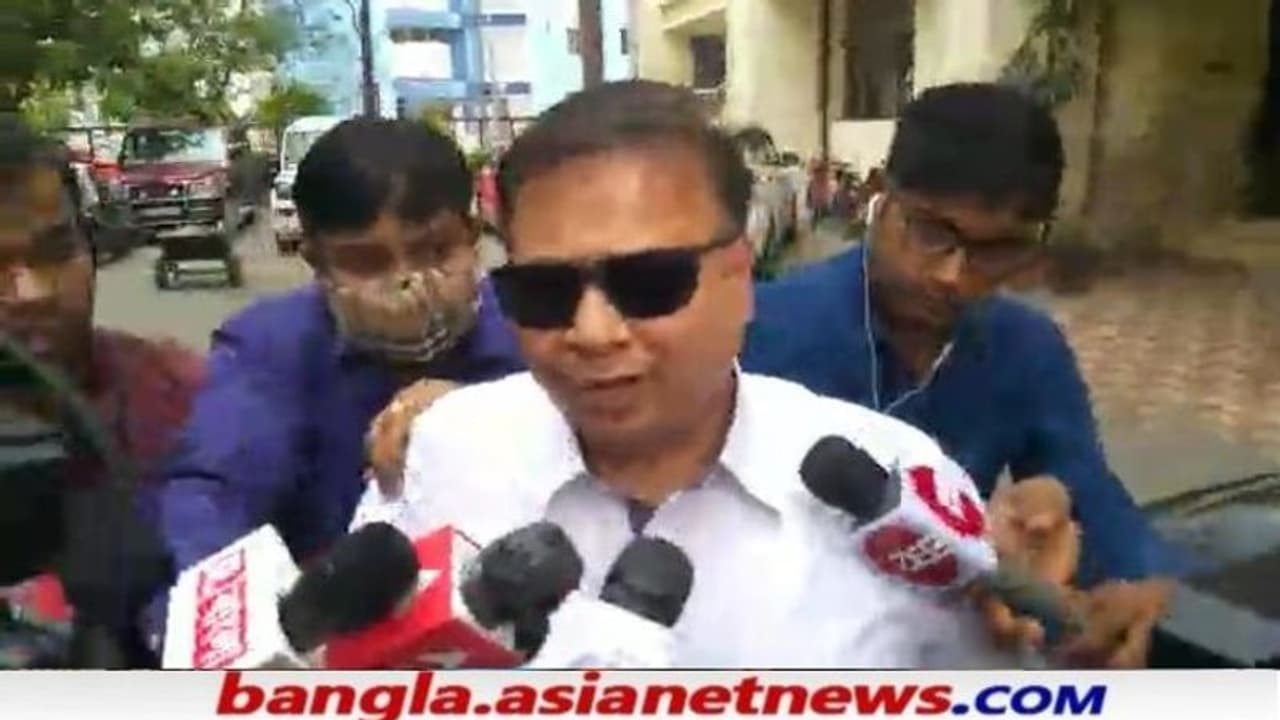 মেট্রোডেয়ারি মামলায় ED র দফতরে IAS রাজেশ কুমার, রাজ্যের আরেক আমলাকেও তলব মেট্রোডেয়ারি মামলায় ED র দফতরে IAS রাজেশ কুমার, রাজ্যের আরেক আমলাকেও তলব