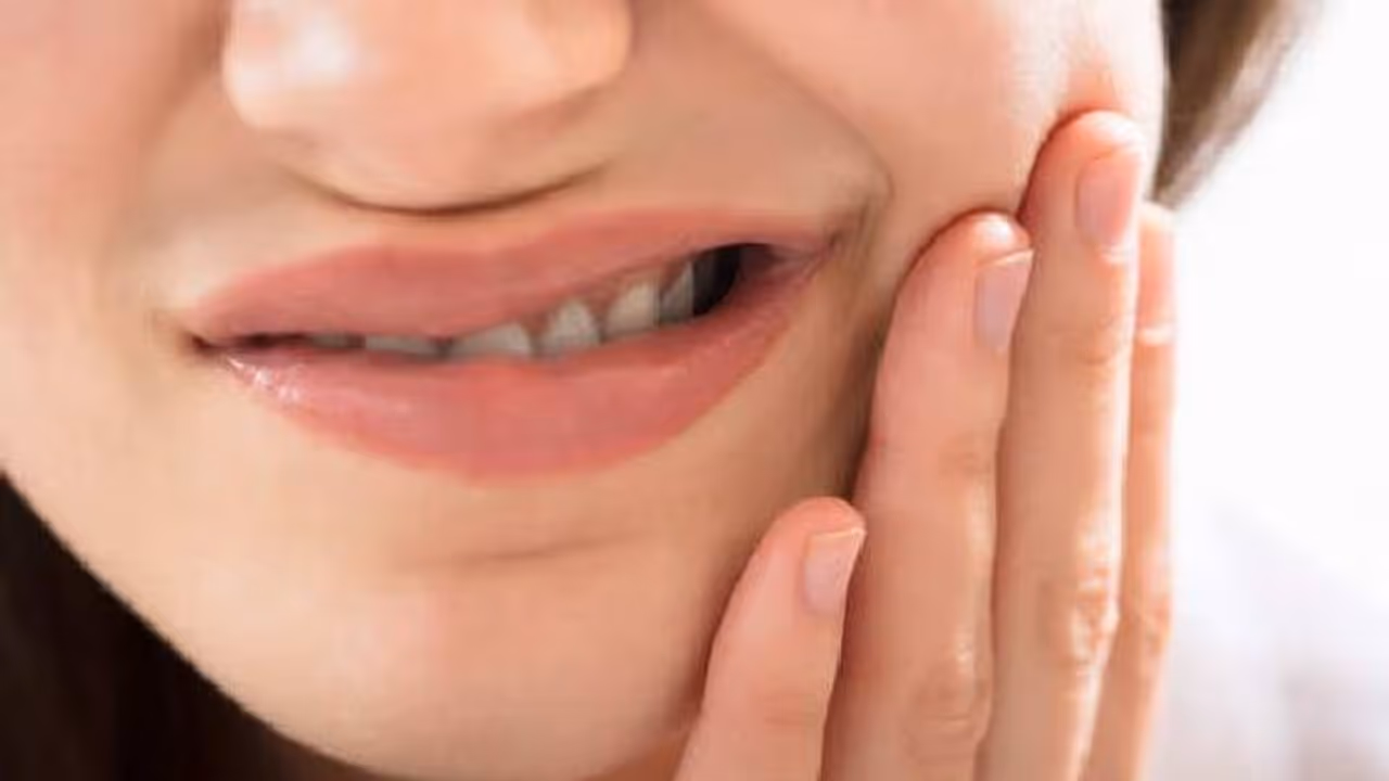 പല്ലിന്‍റെ ആരോഗ്യം സംരക്ഷിക്കാന്‍ ശ്രദ്ധിക്കേണ്ട ചില കാര്യങ്ങള്‍...