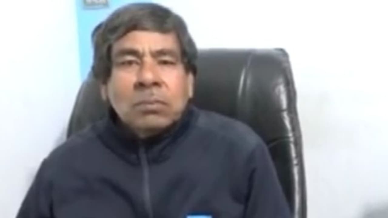 টিকিট না মেলায় ক্ষোভ মুর্শিদাবাদের তৃণমূলের প্রতিষ্ঠাতা সহ সভাপতি, আলাদ নির্বাচনে লড়ার ঘোষণা টিকিট না মেলায় ক্ষোভ মুর্শিদাবাদের তৃণমূলের প্রতিষ্ঠাতা সহ সভাপতি, আলাদ নির্বাচনে লড়ার ঘোষণা