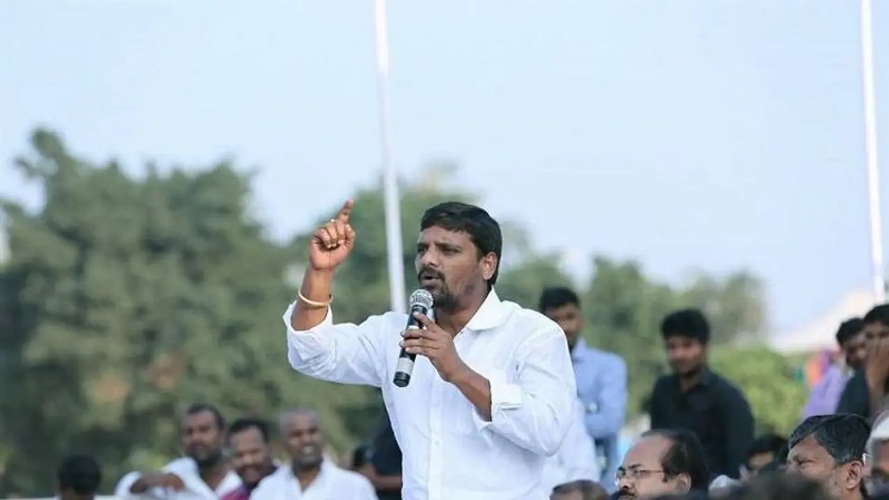 పల్లాకు చెమటలు పట్టించిన ఎవరీ తీన్మార్ మల్లన్న? పల్లాకు చెమటలు పట్టించిన ఎవరీ తీన్మార్ మల్లన్న?