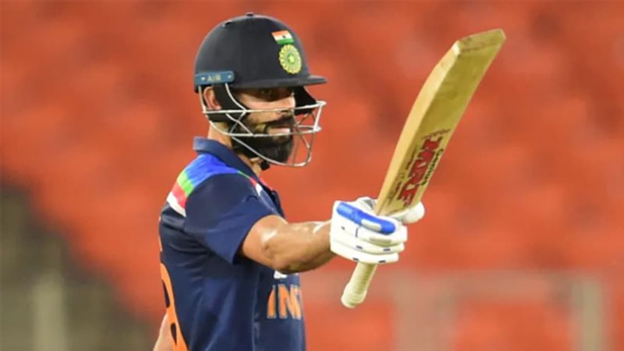 IndVsEng Final T20I: टेस्ट के बाद T20 में भारतीय टीम का जबरदस्त प्रदर्शन, 3 2 से सीरीज की अपने नाम IndVsEng Final T20I: टेस्ट के बाद T20 में भारतीय टीम का जबरदस्त प्रदर्शन, 3 2 से सीरीज की अपने नाम