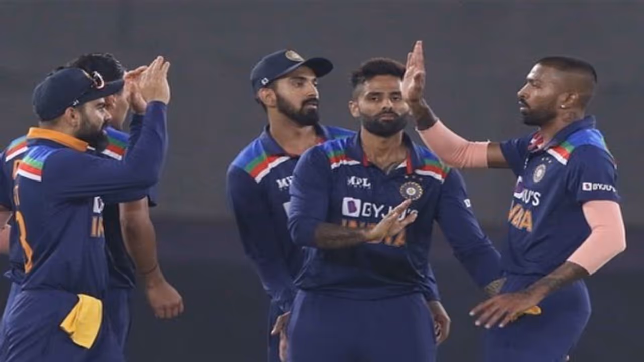 டி20 உலக கோப்பைக்கான இந்திய அணி..! செப்டம்பர் 7ம் தேதி அறிவிக்கிறது பிசிசிஐ டி20 உலக கோப்பைக்கான இந்திய அணி..! செப்டம்பர் 7ம் தேதி அறிவிக்கிறது பிசிசிஐ