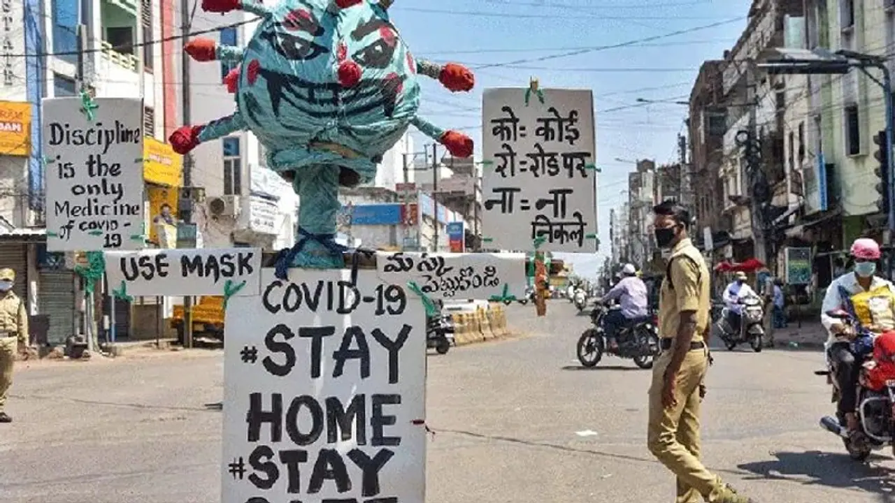 MP में पहला संडे लॉकडाउन: घरों में कैद लोग, सड़कों पर तैनात 5 हजार जवान..जानिए क्या खुला और क्या है बंद MP में पहला संडे लॉकडाउन: घरों में कैद लोग, सड़कों पर तैनात 5 हजार जवान..जानिए क्या खुला और क्या है बंद