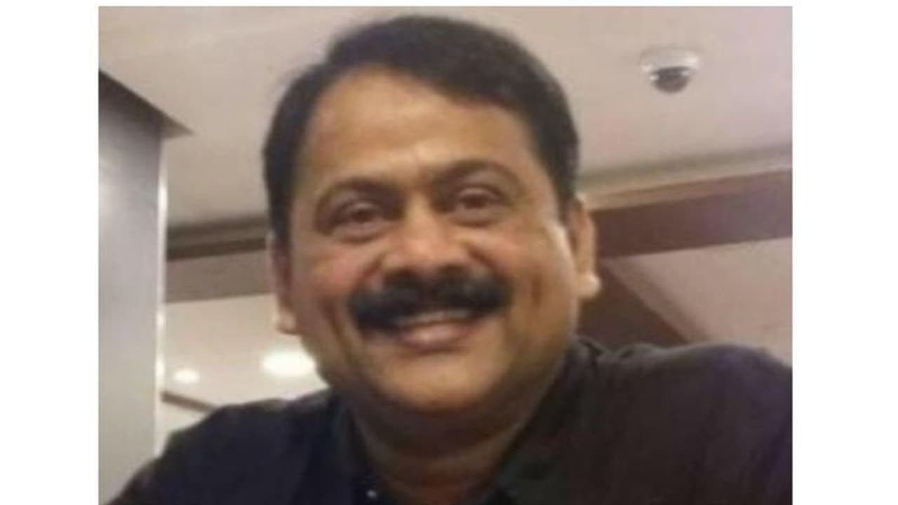 മലയാളി ഡോക്ടർ സൗദി അറേബ്യയില് മരിച്ചു മലയാളി ഡോക്ടർ സൗദി അറേബ്യയില് മരിച്ചു