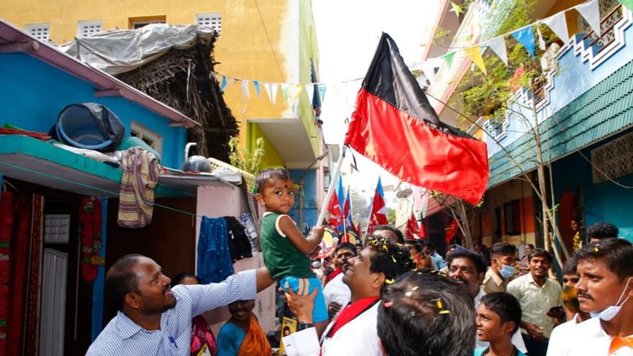 குஷ்பு சினிமா ஸ்டாரா இருக்கலாம், ஆனால் எழிலன் அரசியல் ஸ்டார்.. ஆயிரம் விளக்கில் திருமாவளவன் ஆவேசம்.. குஷ்பு சினிமா ஸ்டாரா இருக்கலாம், ஆனால் எழிலன் அரசியல் ஸ்டார்.. ஆயிரம் விளக்கில் திருமாவளவன் ஆவேசம்..