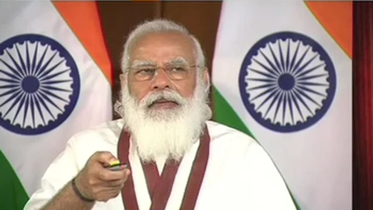 দেশে সর্বাধিক সংক্রমণ, মুখ্যমন্ত্রীদের সঙ্গে জরুরী বৈঠকে প্রধানমন্ত্রী, তবে কি আবারও ফিরবে লকডাউন