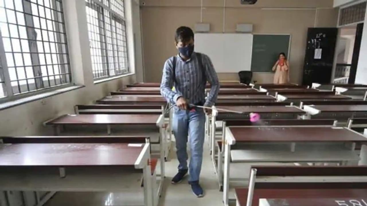 ಲಾಕ್‍ಡೌನ್, ನೈಟ್ ಕರ್ಫ್ಯೂ; ಸರ್ಕಾರದ ಕಡೆಯಿಂದ ಸ್ಪಷ್ಟ ಮಾಹಿತಿ