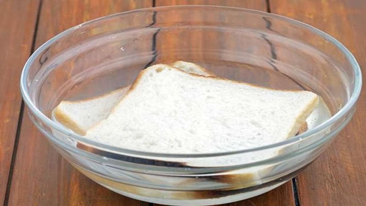 ബ്രെഡ്ഡിൽ കള്ളക്കളി പറ്റില്ല; നിലവാരമുറപ്പാക്കാൻ കർശന നിയമങ്ങളുമായി കേന്ദ്രം ബ്രെഡ്ഡിൽ കള്ളക്കളി പറ്റില്ല; നിലവാരമുറപ്പാക്കാൻ കർശന നിയമങ്ങളുമായി കേന്ദ്രം