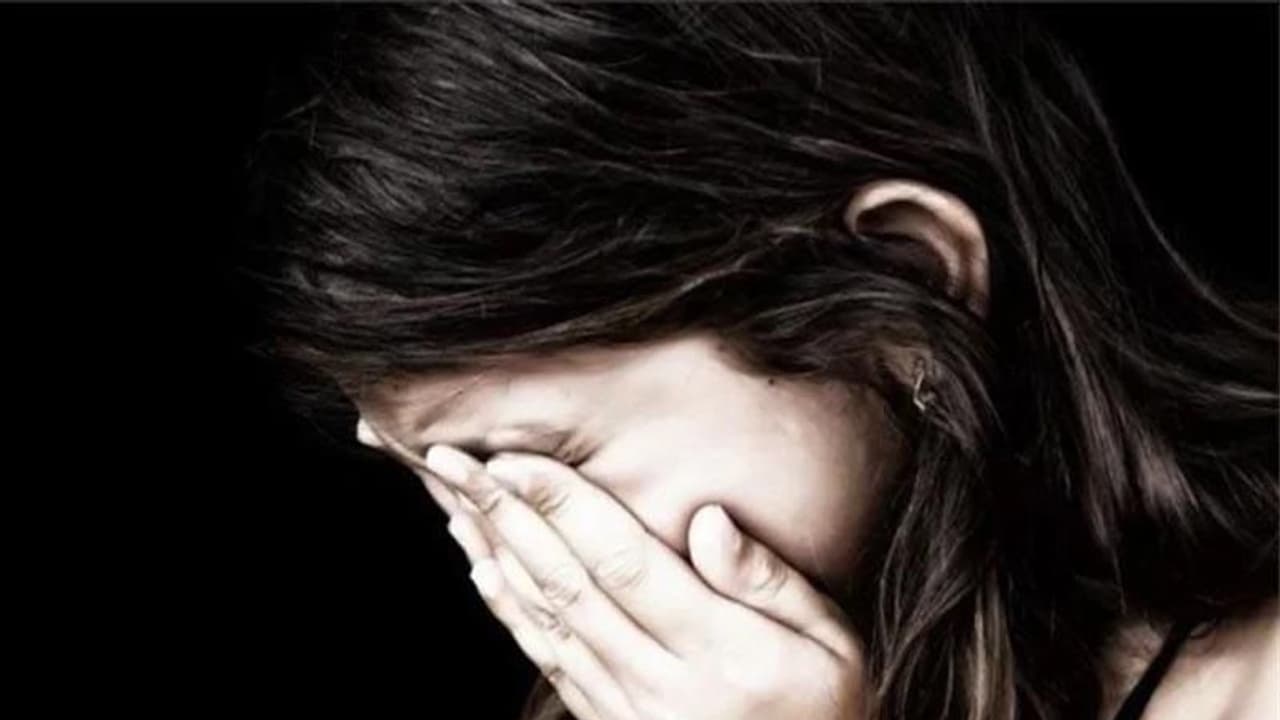 ఆరేళ్ల చిన్నారిపై లైంగిక దాడి.. 20ఏళ్ల జైలు శిక్ష ఆరేళ్ల చిన్నారిపై లైంగిక దాడి.. 20ఏళ్ల జైలు శిక్ష