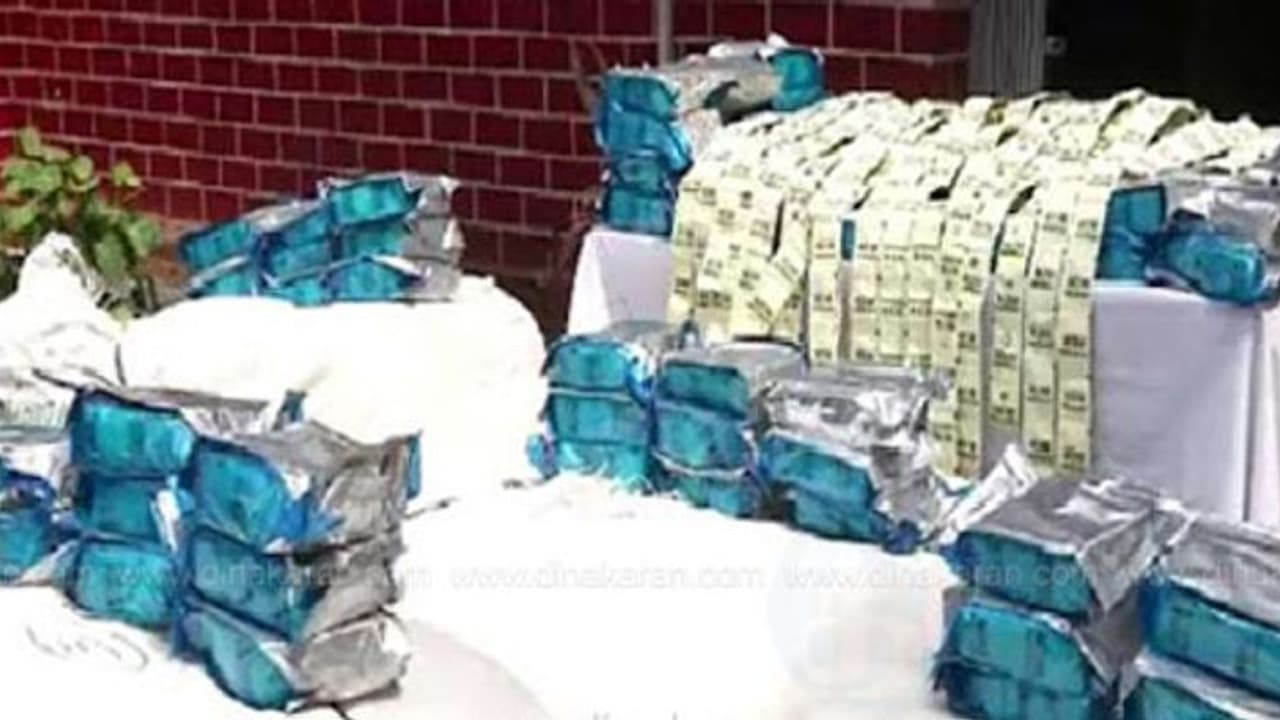 பெங்களூருவில் இருந்து கடத்தி வரப்பட்ட 500 கிலோ குட்கா கோவையில் பறிமுதல்