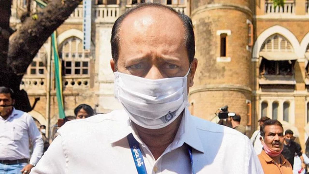 मुंबई में 86 पुलिसकर्मियों का क्यों हुआ ट्रांसफर? 65 तो क्राइम ब्रांच में सचिन वझे के करीबी थे मुंबई में 86 पुलिसकर्मियों का क्यों हुआ ट्रांसफर? 65 तो क्राइम ब्रांच में सचिन वझे के करीबी थे