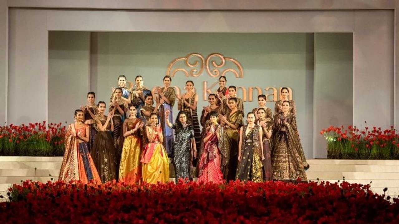 ബീനാ കണ്ണൻ കൊച്ചിയിൽ നിന്നും ഇന്ത്യയിലെ ആദ്യ ലക്ഷ്വറി സിൽക്ക് ബ്രാൻഡ് ബീനാ കണ്ണൻ കൊച്ചിയിൽ നിന്നും ഇന്ത്യയിലെ ആദ്യ ലക്ഷ്വറി സിൽക്ക് ബ്രാൻഡ്