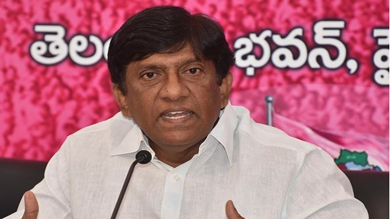 కాజీపేట కోచ్ ఫ్యాక్టరీ : కేంద్రం ఎవరు? బీజేపీనే ఎప్పటికీ అధికారంలో ఉండదు.. : వినోద్ కాజీపేట కోచ్ ఫ్యాక్టరీ : కేంద్రం ఎవరు? బీజేపీనే ఎప్పటికీ అధికారంలో ఉండదు.. : వినోద్