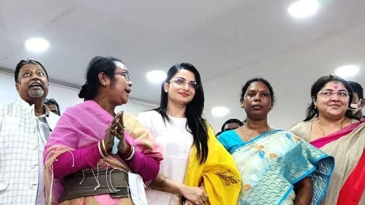 শ্যামপুরে শাশুড়ির ভোট দিল বউমা, অভিযোগে সরব বিজেপি প্রার্থী তনুশ্রী চক্রবর্তী