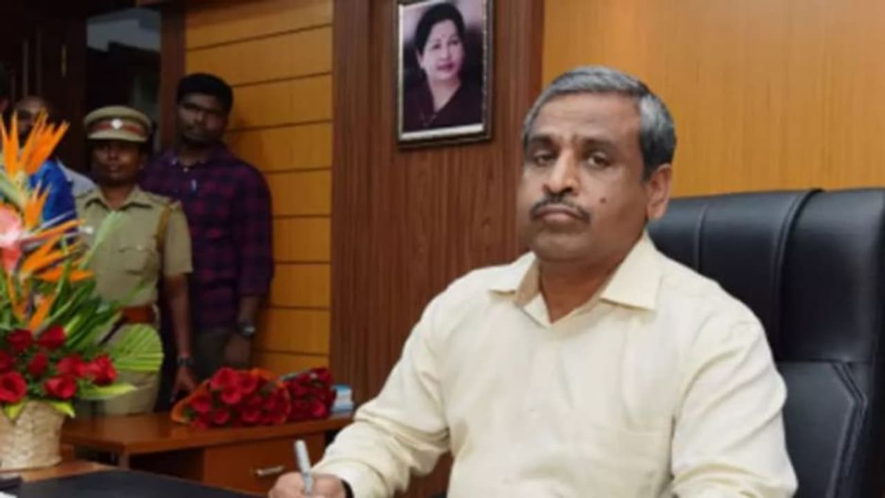 தூக்கியடிக்கப்பட்ட கோவை மாவட்ட ஆட்சியர்... தேர்தல் ஆணையம் அதிரடி நடவடிக்கை