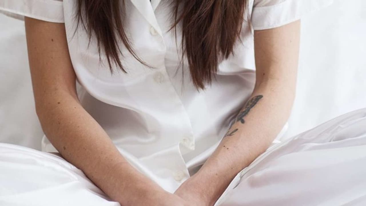 మామతో అక్రమ సంబంధం: ప్రియుడితో కలిసి భర్తను చంపేసి... మామతో అక్రమ సంబంధం: ప్రియుడితో కలిసి భర్తను చంపేసి...