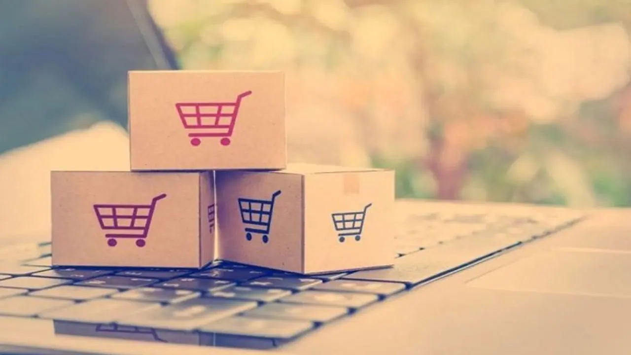 Republic Day Sales: ಲಾಕ್ಡೌನ್ ಭೀತಿ: 10 ದಿನ ಮುಂಚೆಯೇ ಸೇಲ್ ಆರಂಭಿಸಲಿರುವ ಅಮೆಝಾನ್, ಫ್ಲಿಪ್ಕಾರ್ಟ್! Republic Day Sales: ಲಾಕ್ಡೌನ್ ಭೀತಿ: 10 ದಿನ ಮುಂಚೆಯೇ ಸೇಲ್ ಆರಂಭಿಸಲಿರುವ ಅಮೆಝಾನ್, ಫ್ಲಿಪ್ಕಾರ್ಟ್!